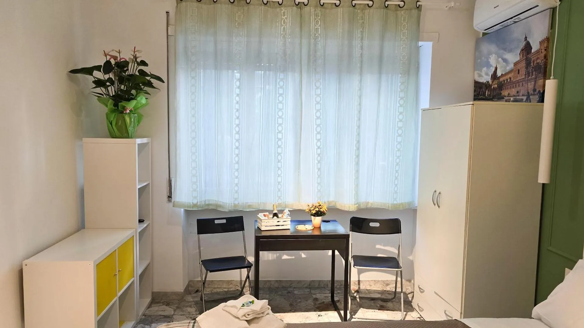 Rooms - Mario'S Central Home Naples Italy
