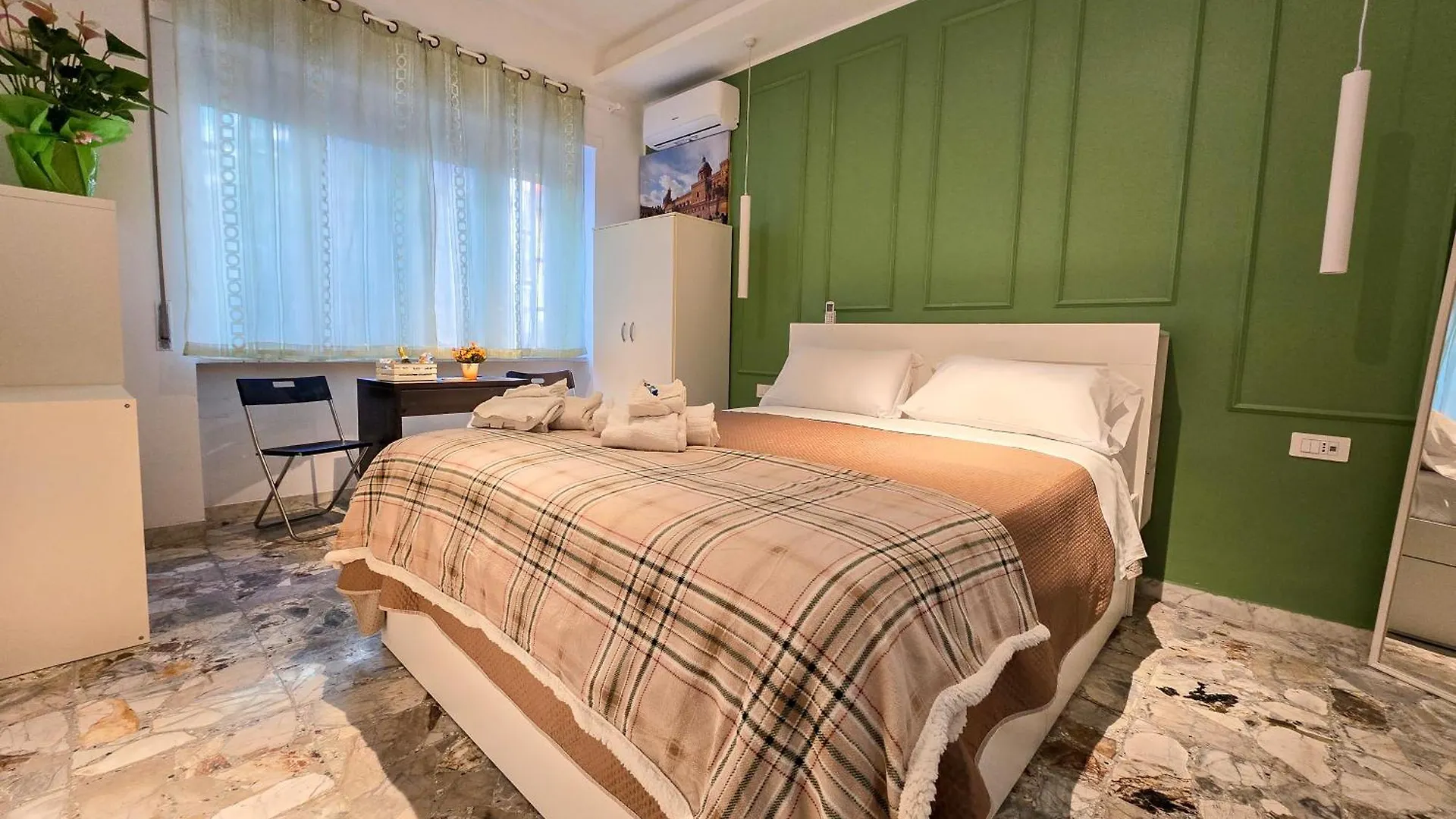 Apartment Rooms - Mario'S Central Home Naples