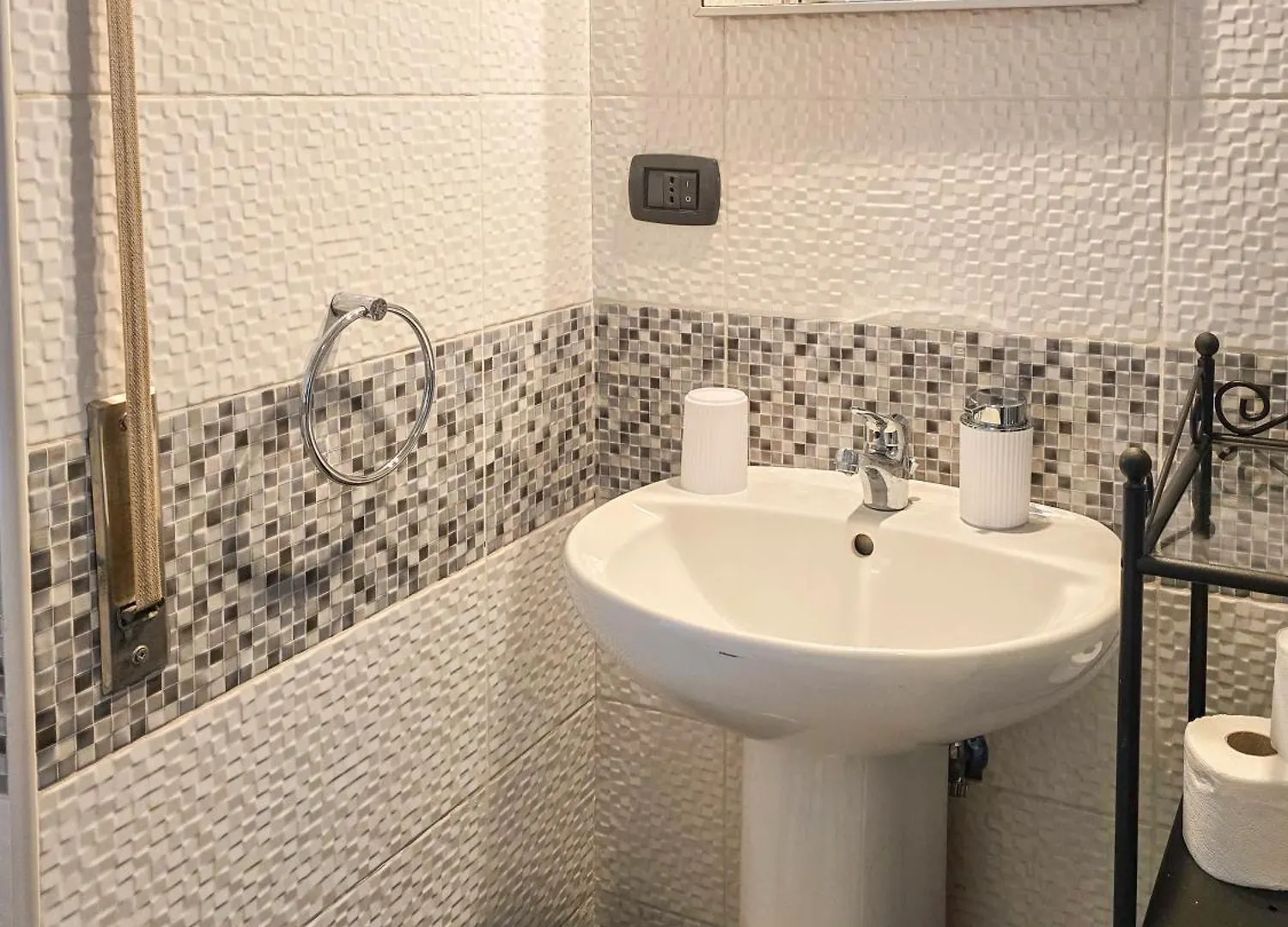 Apartment Rooms - Mario'S Central Home Naples Italy
